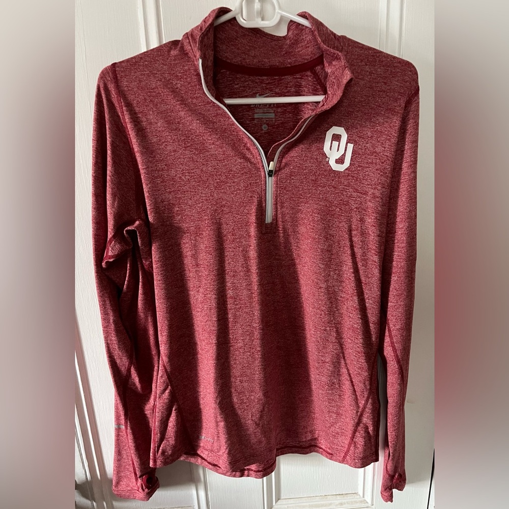 Oklahoma University Nike Dri-Fit quarter zip, size M